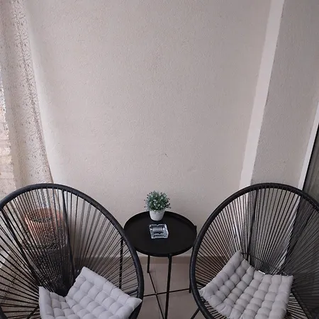 Apartment Garsoniera Electroputere Mall Craiova